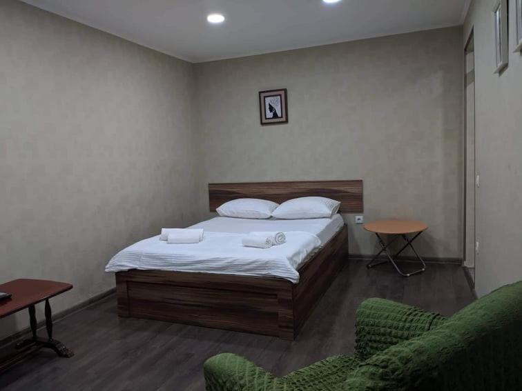Lagaza'S Home Pekini Тбилиси Экстерьер фото